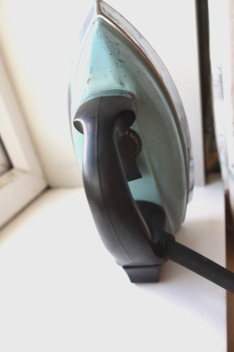 Vintage morphy richards iron - morphy,